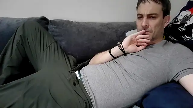Snapshot of basquehotboy chatting on 7, 2, 2025 basquehotboy online show from 7, 2, 2025
