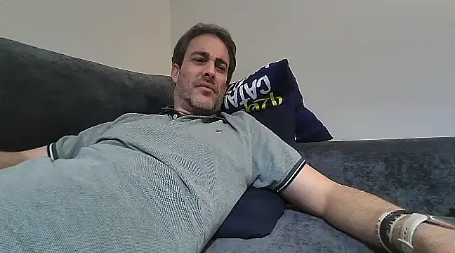 Snapshot of basquehotboy chatting on 13, 1, 2025 basquehotboy online show from 13, 1, 2025