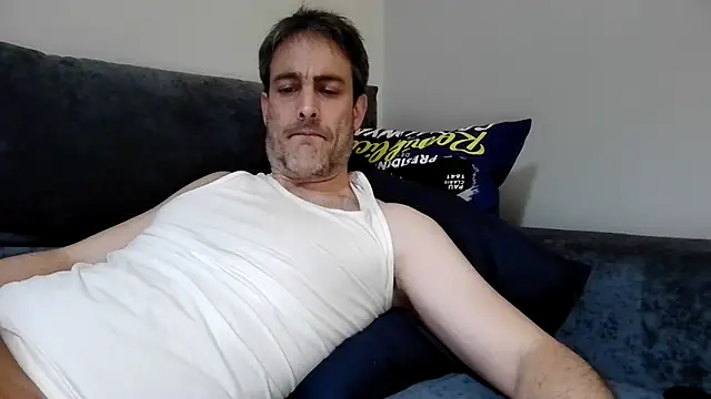 Snapshot of basquehotboy chatting on 16, 3, 2025 basquehotboy online show from 16, 3, 2025