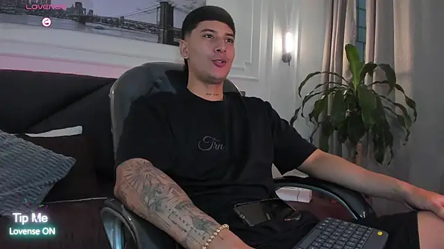 Damian23   online show from 13, 4, 2026