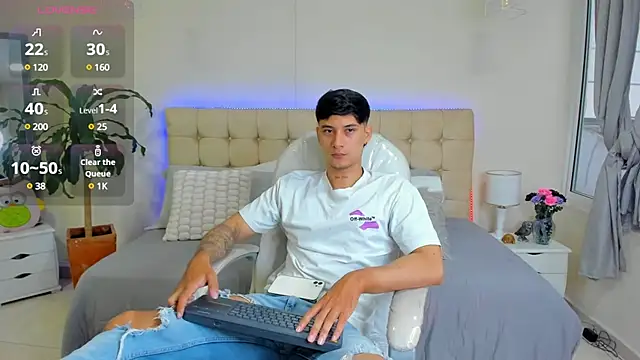 Damian23   online show from 27, 2, 2025