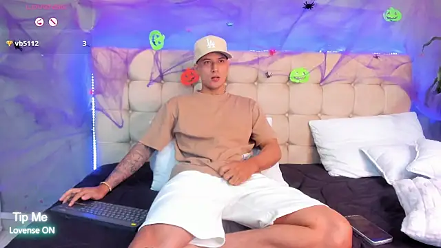 Damian23   online show from 7, 10, 2025