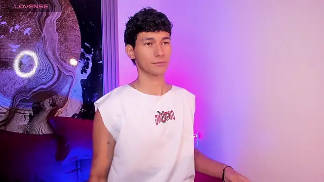 Snapshot of Alexx_tc chatting on 2, 12, 2025 Alexx tc online show from 2, 12, 2025