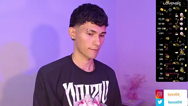 Snapshot of Alexx_tc chatting on 22, 10, 2025 Alexx tc online show from 22, 10, 2025