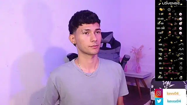 Snapshot of Alexx_tc chatting on 25, 10, 2025 Alexx tc online show from 25, 10, 2025