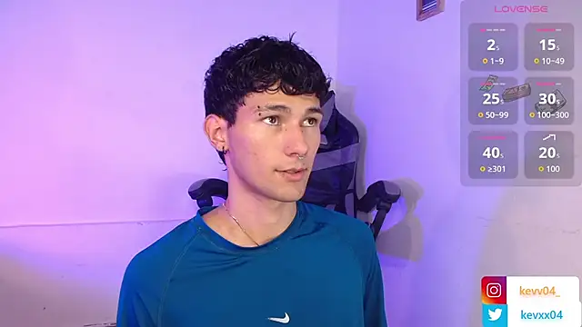 Snapshot of Alexx_tc chatting on 25, 11, 2025 Alexx tc online show from 25, 11, 2025