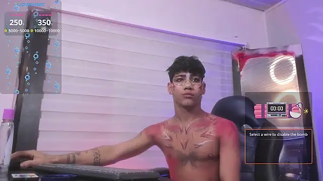 Snapshot of Sexys_Boys_Hot1 chatting on 27, 10, 2025 Sexys Boys Hot1 online show from 27, 10, 2025