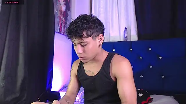 Sexys Boys Hot1 online show from 10, 3, 2026