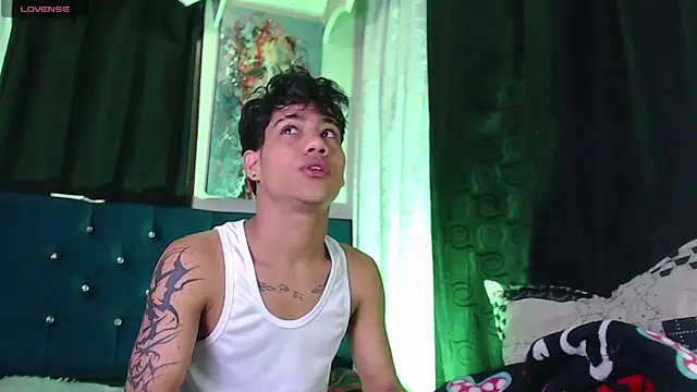 Sexys Boys Hot1 online show from 15, 1, 2026