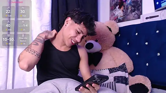 Snapshot of Sexys_Boys_Hot1 chatting on 11, 11, 2025 Sexys Boys Hot1 online show from 11, 11, 2025