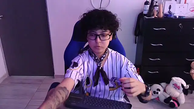 thomascooper7 online show from 15, 2, 2026