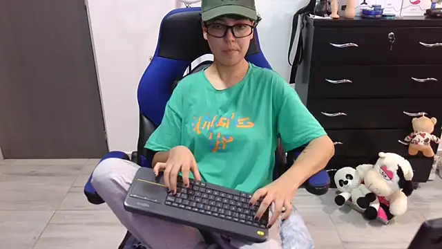 thomascooper7 online show from 14, 12, 2025