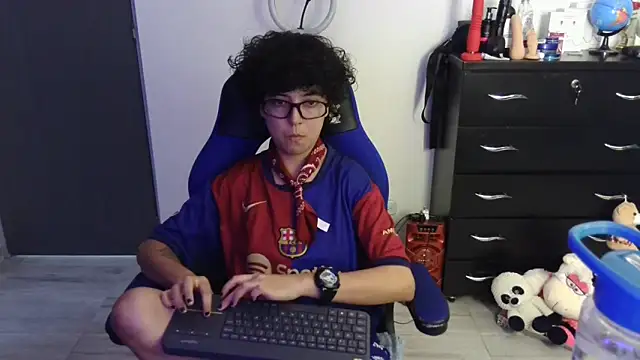 thomascooper7 online show from 14, 4, 2026