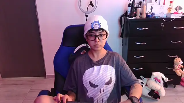 thomascooper7 online show from 10, 11, 2025