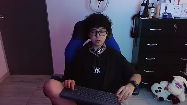 thomascooper7 online show from 20, 2, 2026