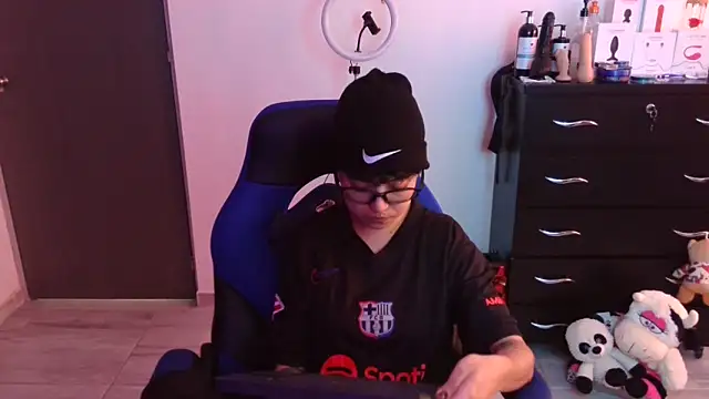 thomascooper7 online show from 13, 11, 2025