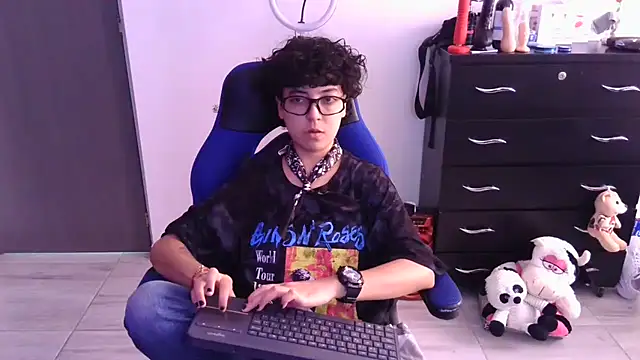 thomascooper7 online show from 28, 2, 2026