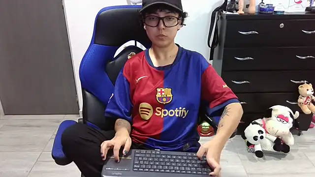 thomascooper7 online show from 13, 12, 2025