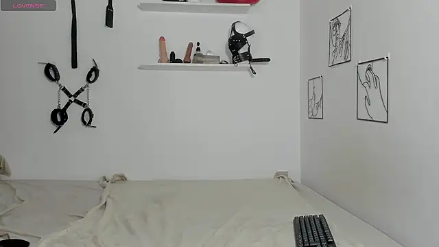 Snapshot of Sabrina_Rosse__ chatting on 17, 10, 2025 Sabrina Rosse online show from 17, 10, 2025