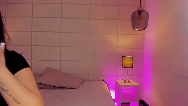 Christine Laam online show from 28, 2, 2026