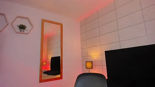 Christine Laam online show from 7, 10, 2025