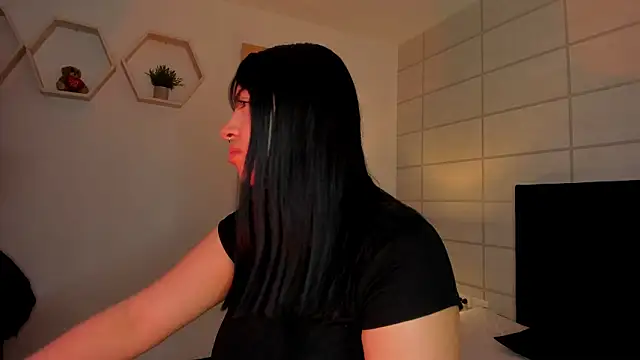 Christine Laam online show from 4, 2, 2026