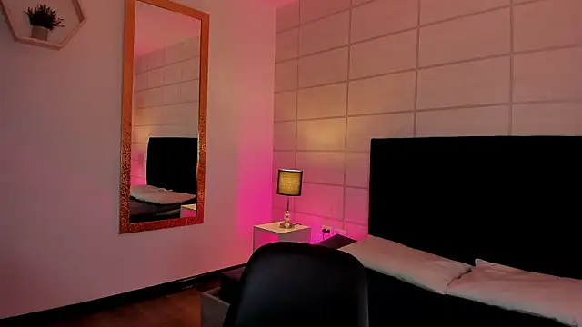 Christine Laam online show from 11, 2, 2026