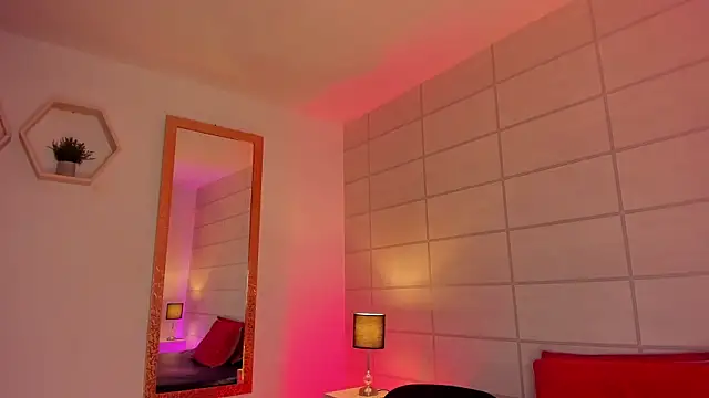 Christine Laam online show from 7, 3, 2026