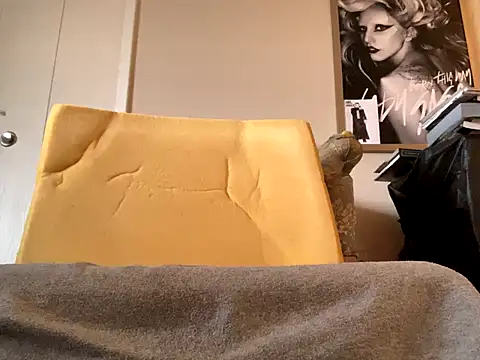 Snapshot of rickydickyskull chatting on 25, 10, 2025 rickydickyskull online show from 25, 10, 2025