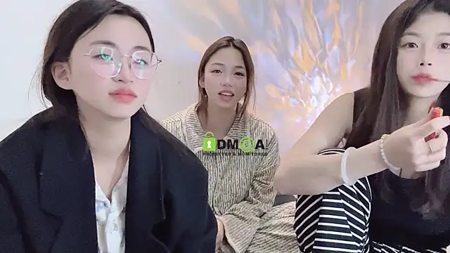 Snapshot of MM_YY_SS chatting on 8, 1, 2025 MM YY SS online show from 8, 1, 2025