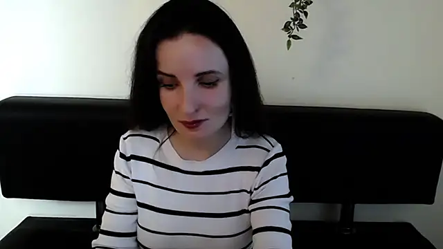 LaimaV  online show from 7, 4, 2026