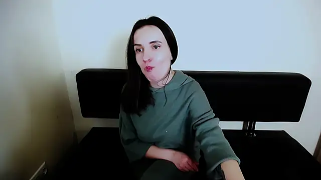 Snapshot of LaimaV_ chatting on 22, 10, 2025 LaimaV online show from 22, 10, 2025