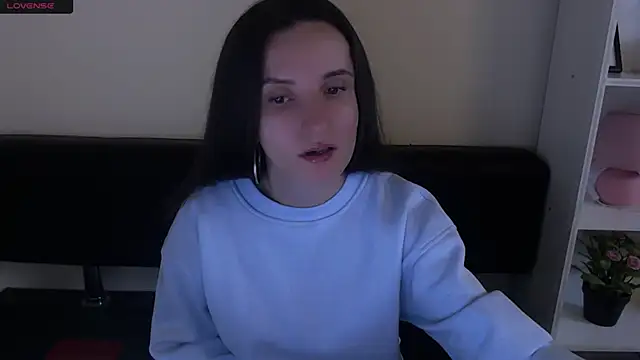 LaimaV  online show from 11, 1, 2025