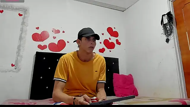 Snapshot of chloe_evanx_ chatting on 8, 3, 2025 chloe evanx online show from 8, 3, 2025