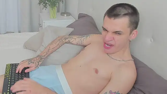 Snapshot of Andrew_Clar chatting on 29, 11, 2025 Andrew Clar online show from 29, 11, 2025