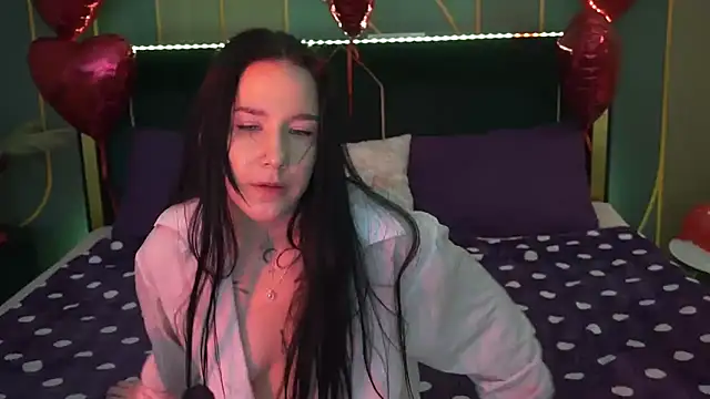 NikkiGoldSide online show from 18, 2, 2025