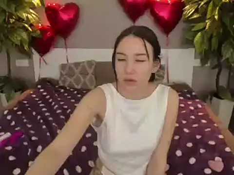 NikkiGoldSide online show from 28, 2, 2025