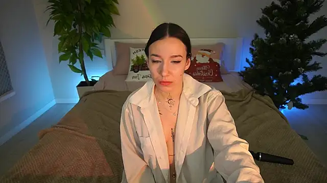 NikkiGoldSide online show from 10, 1, 2026