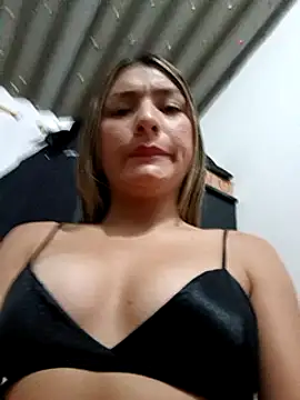Snapshot of GIRL_DONCELLA chatting on 9, 1, 2025 GIRL DONCELLA online show from 9, 1, 2025