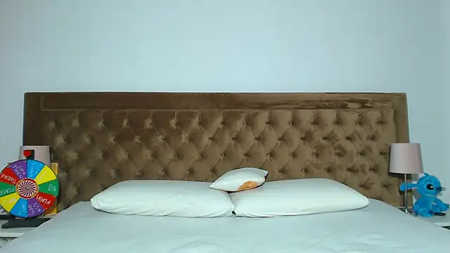 Aylinhoney08 online show from 8, 4, 2026