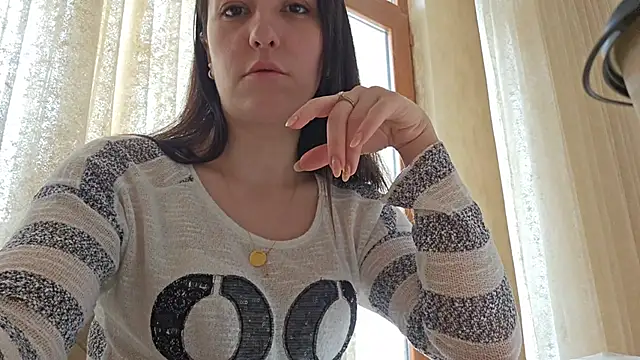 AlejandraDelaney online show from 13, 2, 2025