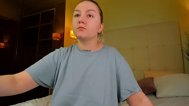 Debbie Taylor online show from 8, 10, 2025