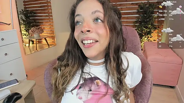 Sapphire Venuss online show from 14, 3, 2025