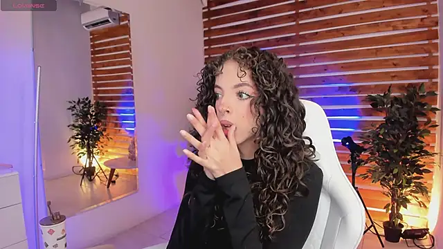 Sapphire Venuss online show from 12, 4, 2026