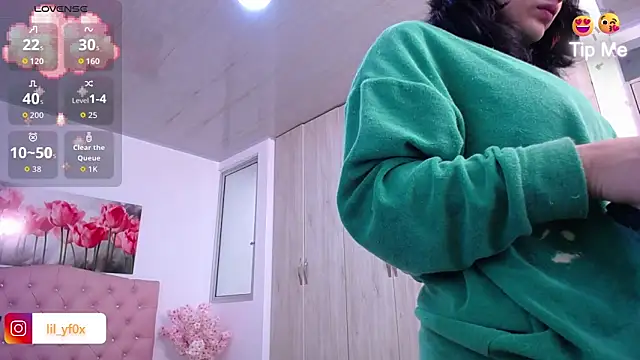 lily f00x online show from 23, 9, 2025