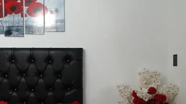 lily f00x online show from 24, 10, 2025