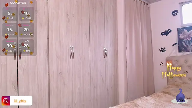 lily f00x online show from 24, 10, 2025