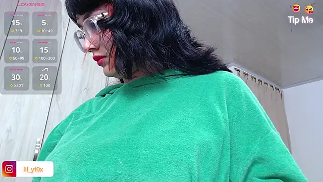 lily f00x online show from 20, 9, 2025
