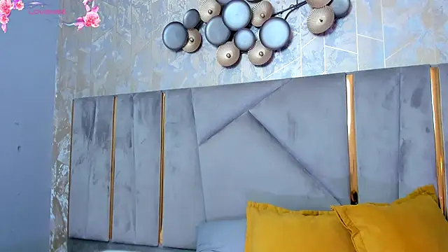 KimDevinne online show from 30, 10, 2025