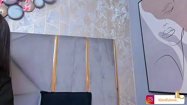 Snapshot of KimDevinne chatting on 20, 2, 2025 KimDevinne online show from 20, 2, 2025